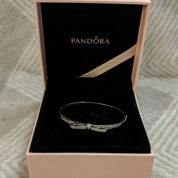 Pandora Jewelry - Pandora Sparkling Bow Bangle Pandora Jewelry - Pandora Sparkling Bow Bangle